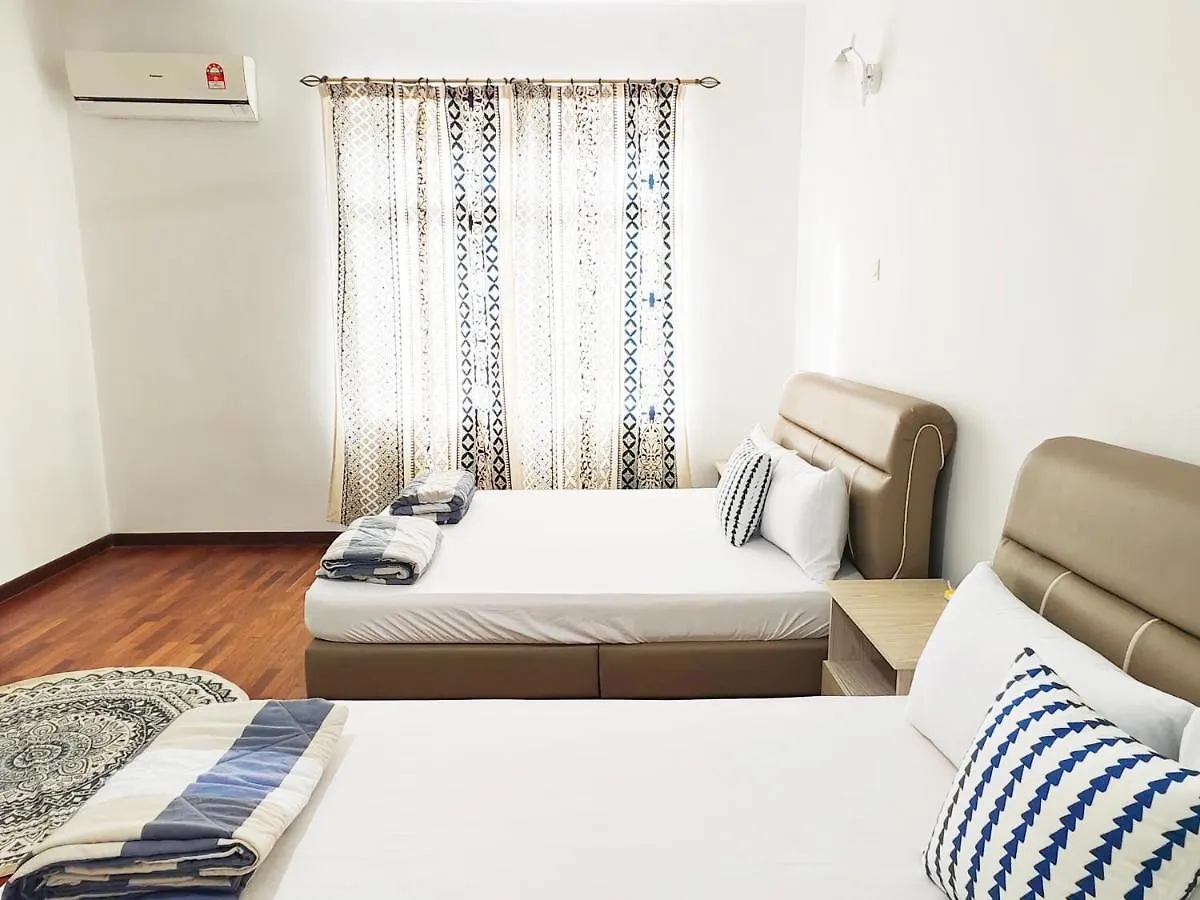 別荘 Ocean 27 Batu Ferringhi Shamrock Beach 6 Bedroom 22Pax With Pool マレーシア